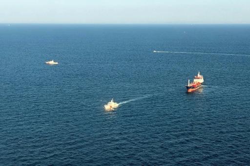 Plusieurs bateaux des garde-côtes turcs à la recherce d'éventuels survivants d'un cargo coulé en mer de Marmara, le 2 septembre 2026 — Handout / AFP