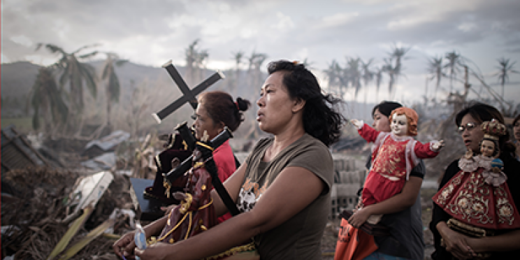 AFP photographer’s typhoon image one of Time Magazine’s top ten of 2013
