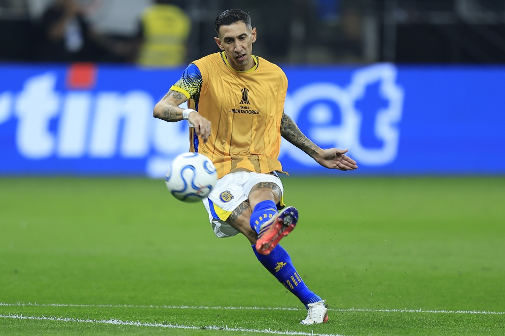 Argentine football fan jailed for threats over Di Maria return
