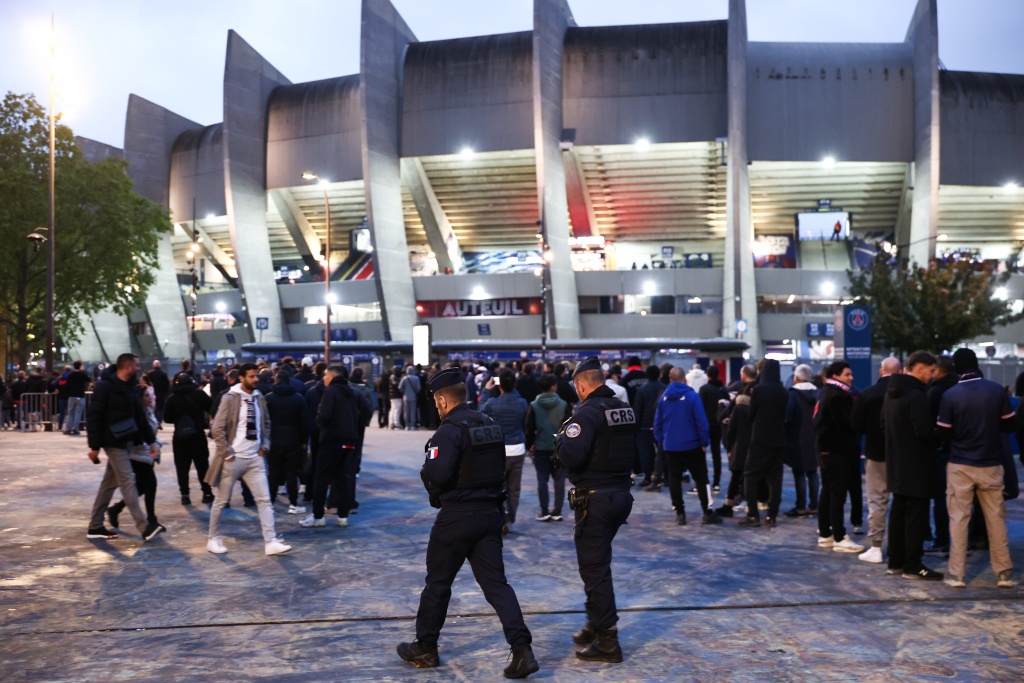 Toulouse v Troyes Ligue 1 game postponed as France gripped by unrest