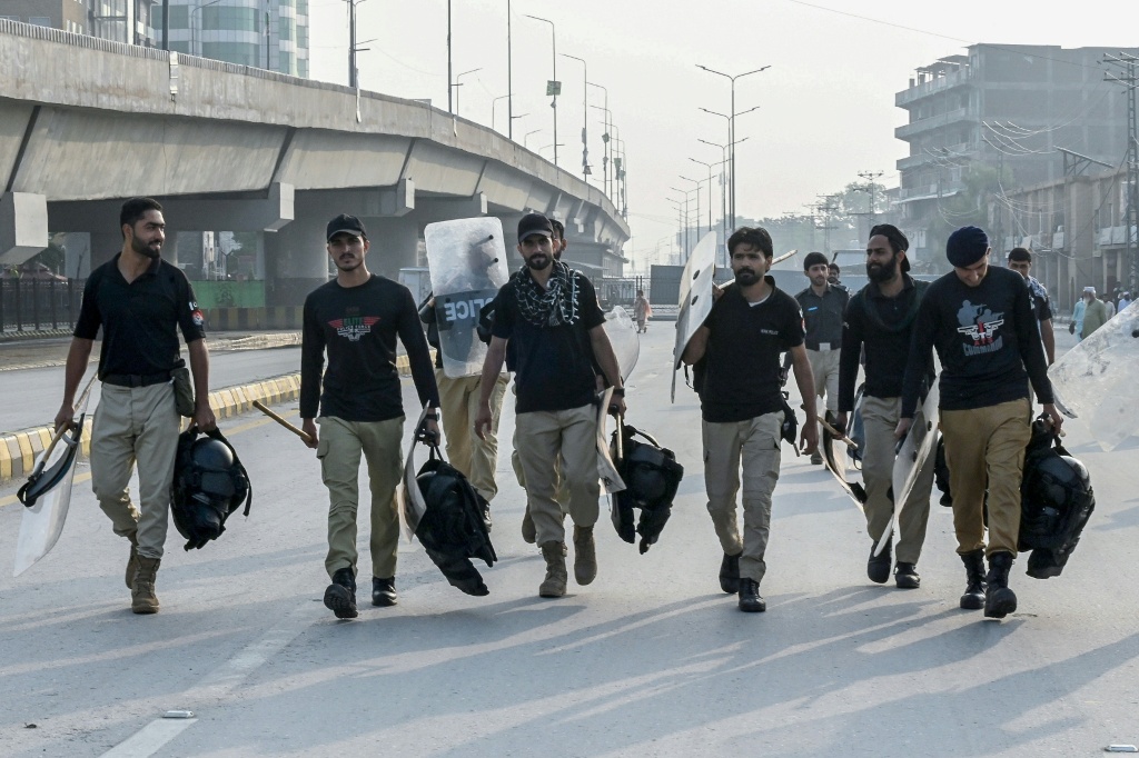 The government had sought to avoid the opposition's show of force, but had also tied negotiations on PTI demands to agreement on security measures in PTI-ruled Khyber Pakhtunkhwa — Abdul MAJEED / AFP