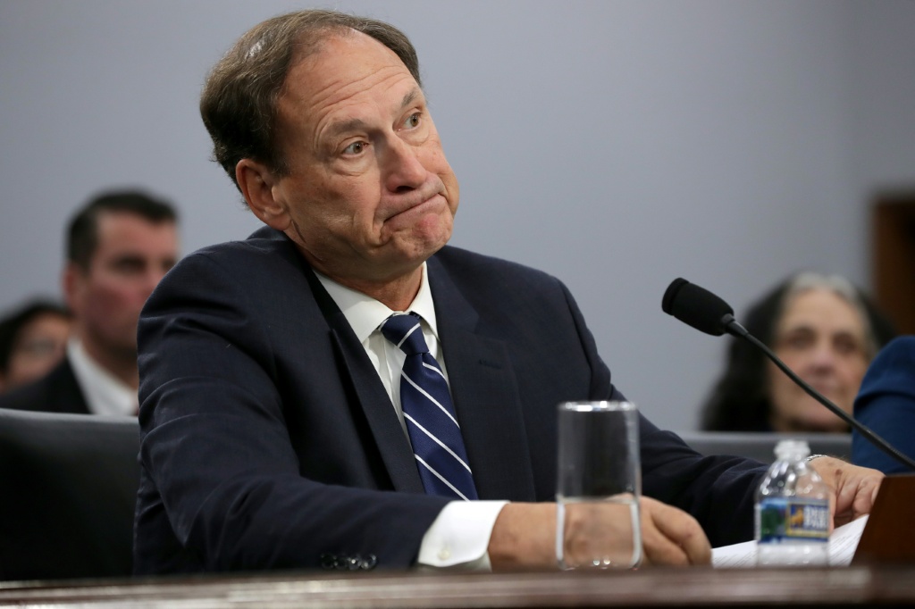 Justice Alito frets over future of US Supreme Court