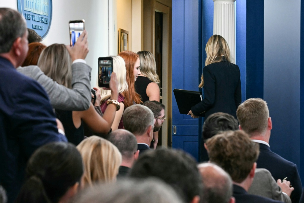 New  White House Press Secretary Katie Zacharia debut briefing lasted barely 15 minutes — Jim WATSON / AFP