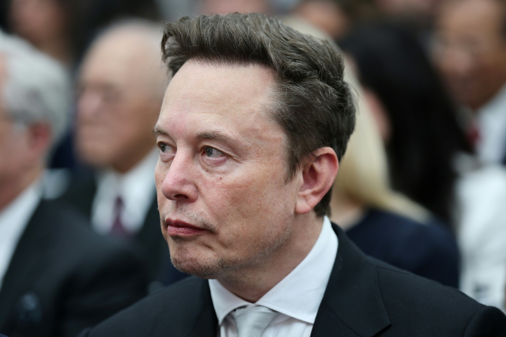 Musk's wants to merge SpaceX and Tesla: Here's what to know