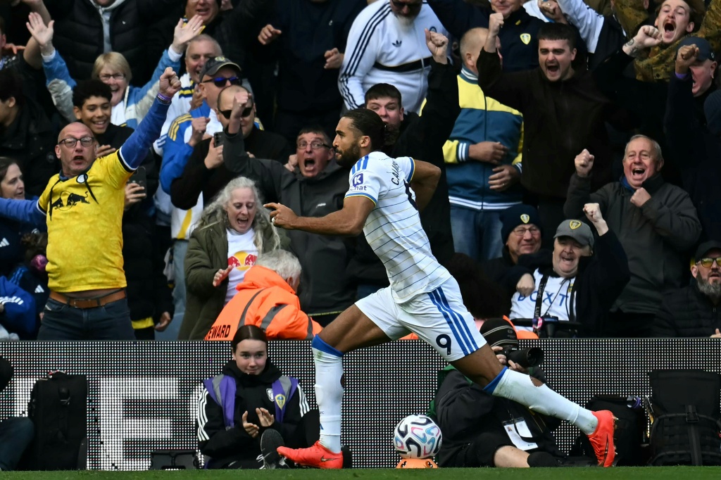 Dominic Calvert-Lewin celebrates scoring for Leeds against Manchester United — Paul ELLIS / AFP