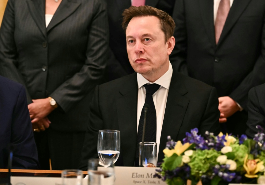 Musk backs SpaceX-Tesla merger as rocket firm turns profit