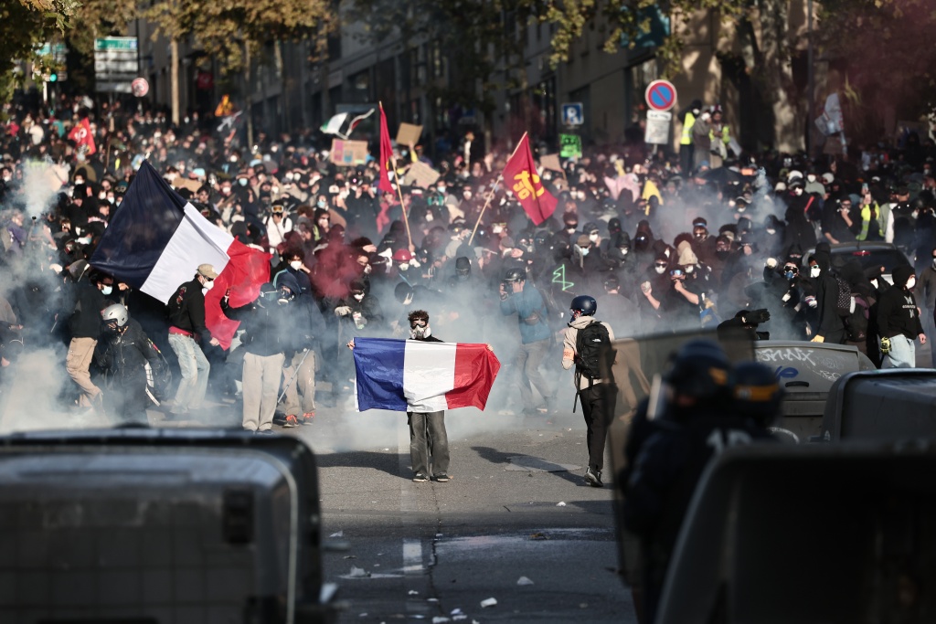 Demonstrations across France on Saturday degenerated into clashes — Thibaud MORITZ / AFP