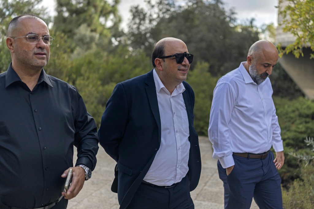 Arab Israeli candidate drops out of election race