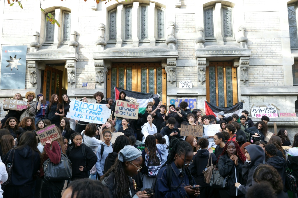 Students have multiple demands — Thomas SAMSON / AFP