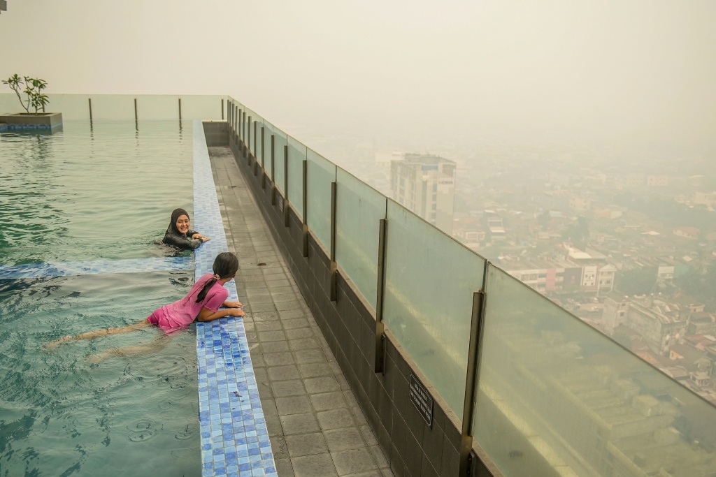 The toxic smog contains formaldehyde, hydrogen cyanide and ammonia, as well as PM2.5 particles small enough to penetrate the lungs or bloodstream — AL ZULKIFLI / AFP