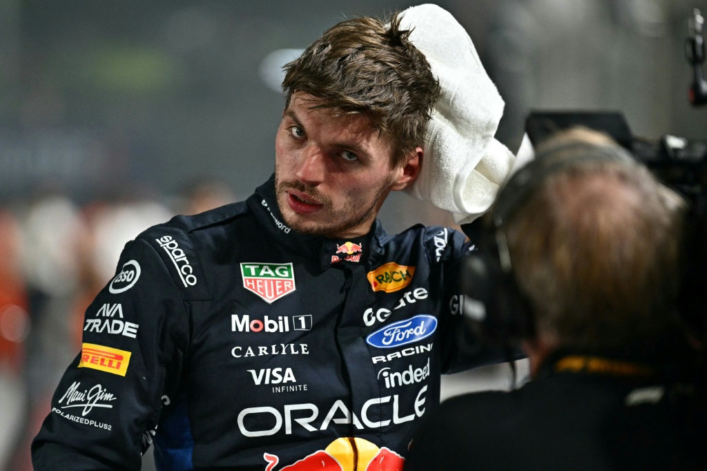 Verstappen on pole position as he hunts first Singapore GP win