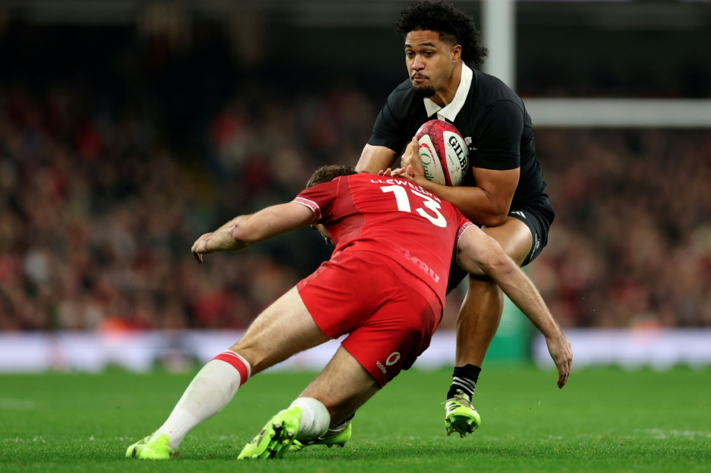 Fainga'anuku named as loose forward for All Blacks northern tour
