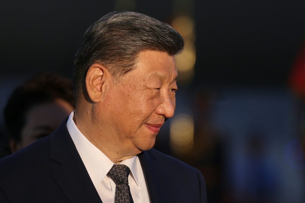 China's Communist Party elite gather for governance talks