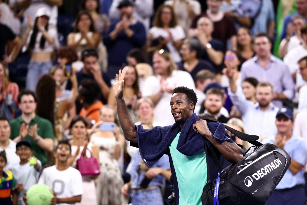 Last of the French musketeers Monfils officially retired from tennis
