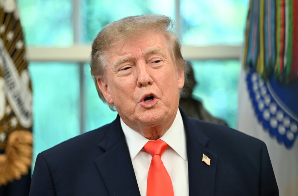 US President Donald Trump speaks in the Oval Office — Alex WROBLEWSKI / AFP