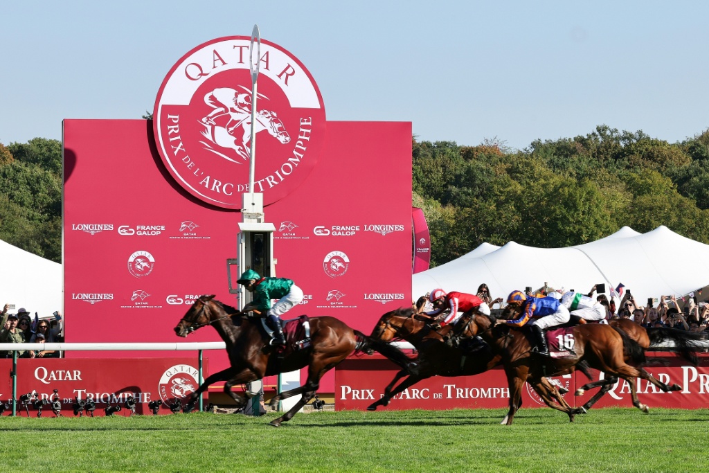 Three previous two-time Arc de Triomphe winners