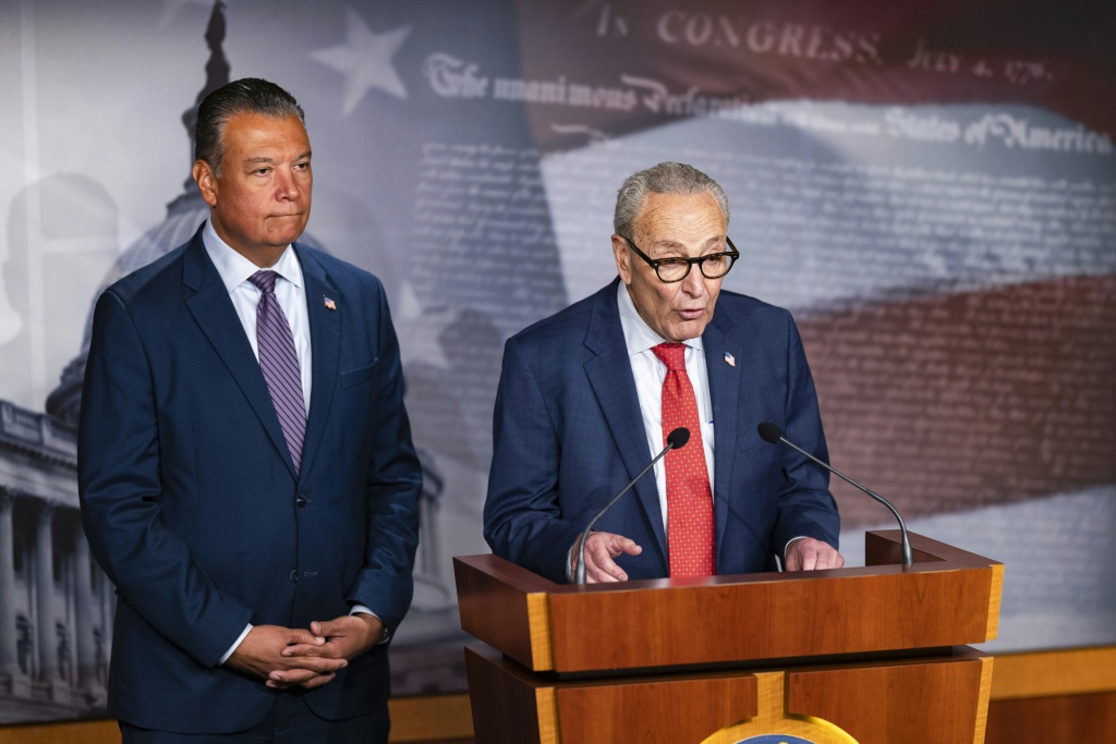 US Democrats recruit 100 election observers over Trump interference fears