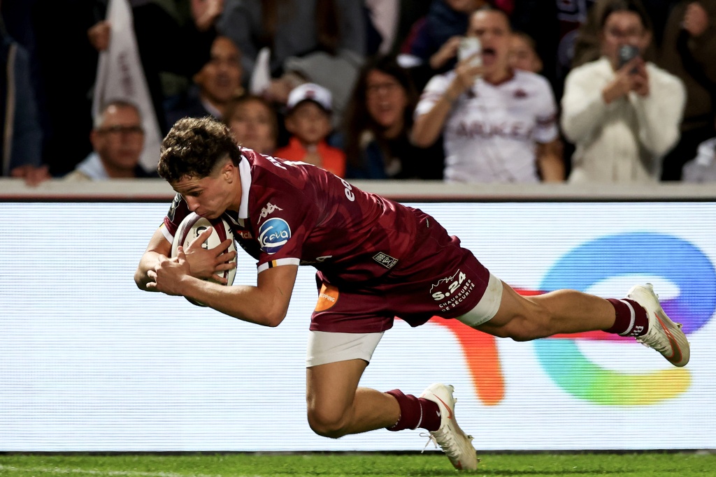 Bordeaux edge Bayonne to keep pressure on Toulouse