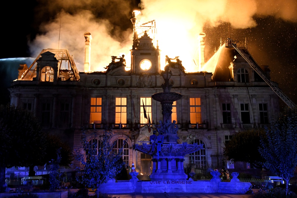 Macron's government has admitted it lost control of last weekend's street violence — Matthieu RONDEL / AFP