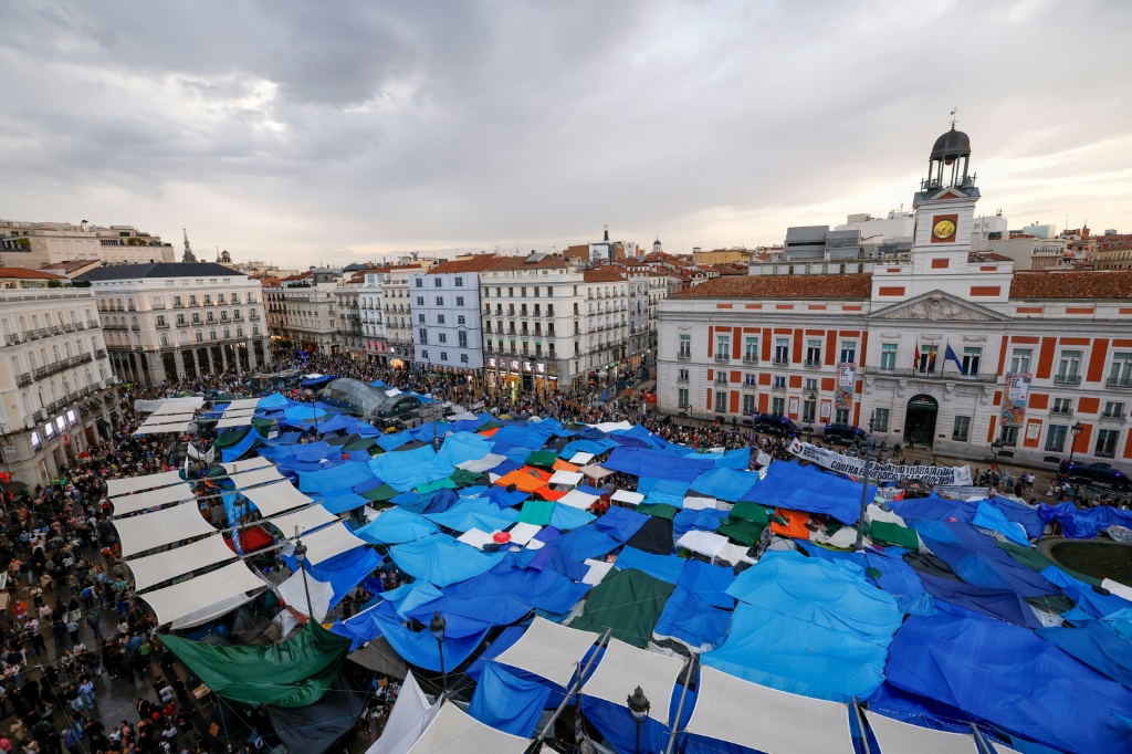 Fresh protests to hit Spain after housing measures defeated