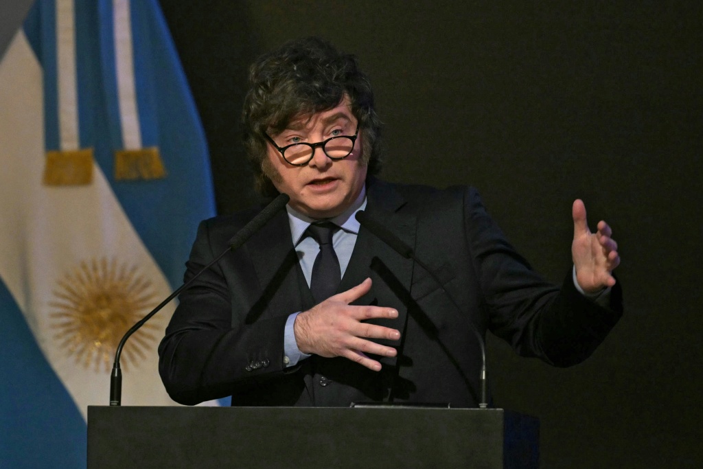 Argentina unveils passports-for-investment scheme
