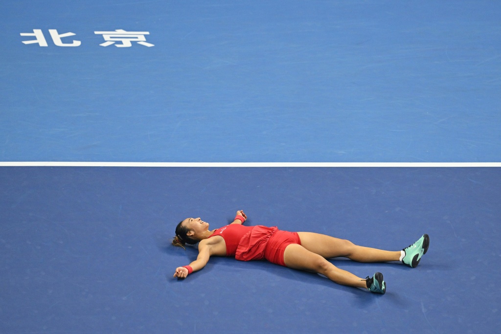 China Open champ Zheng withdraws from Wuhan citing fatigue