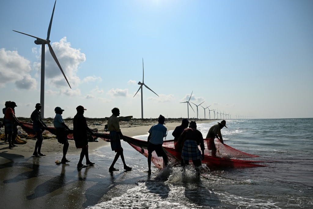 Sri Lankan turbine project fuels anger as fish hauls plunge
