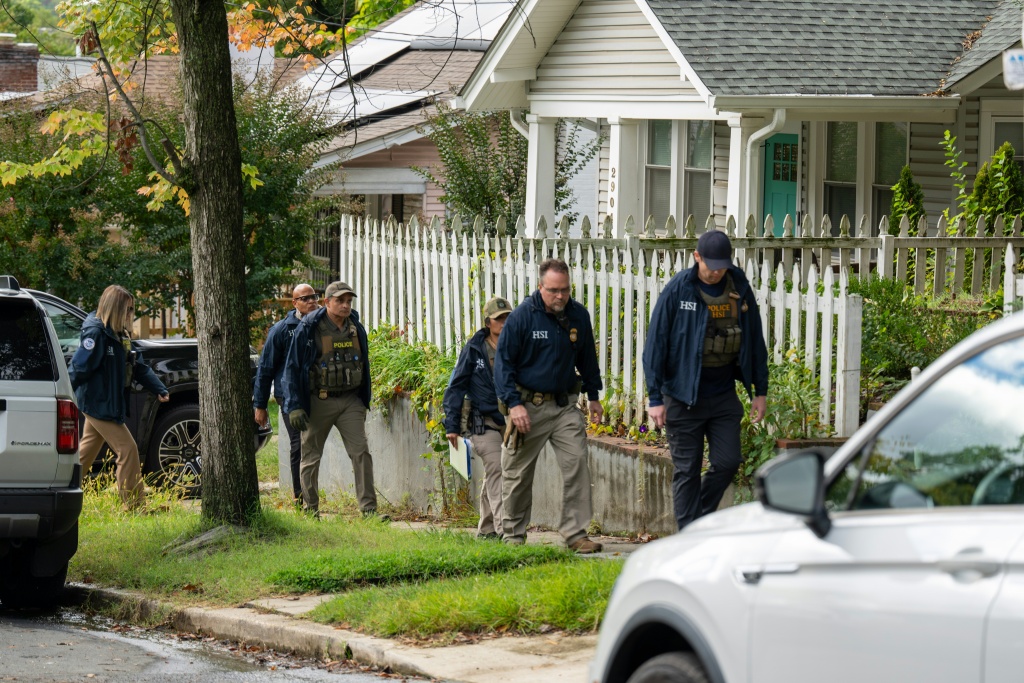Leading Democrats criticized the Trump administration's raid on Representative Ilhan Omar's home, calling it an abuse of power — Andrew Leyden