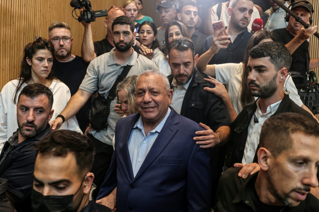 Israeli opposition leader Gadi Eisenkot leaves the polling station after voting in Herzliya — Jack GUEZ / AFP