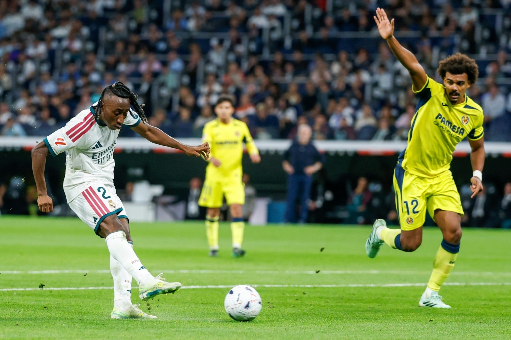 Real Madrid's Ivorian forward Yan Diomande scores his team's winner against Villarreal which was also his first for the club — Oscar DEL POZO / AFP
