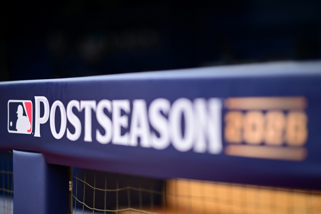MLB proposes shortening season, reforming playoffs