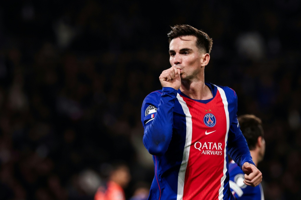 PSG late show downs Barca in Champions League, Liverpool fight back