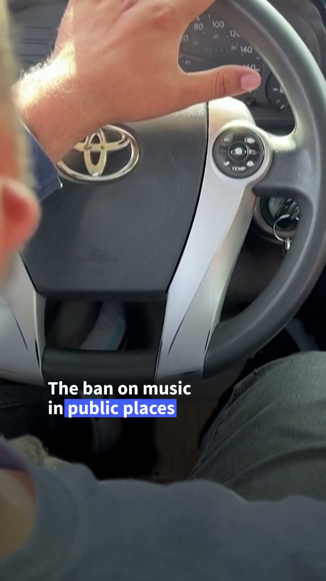 Rebellious Afghan taxi drivers defy ban on music | AFP