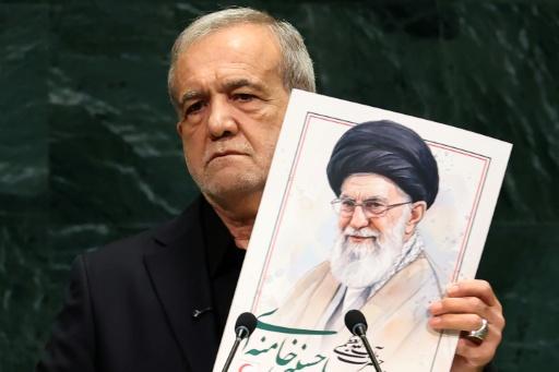 President tells Trump that Iran will never 'bend at the knee'