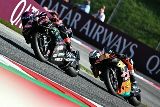 El español Acosta gana GP de Austria de MotoGP, Márquez superado por Martín