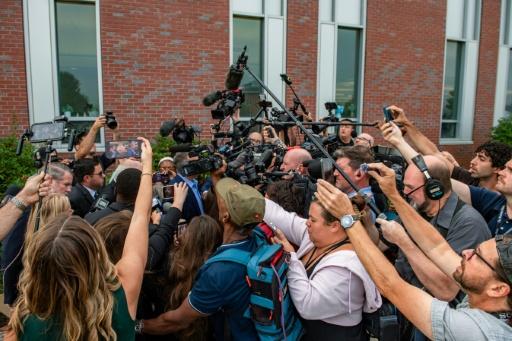 Kevin Reddington, l'avocat de Lindsay Clancy, face à la presse avant le procès de sa cliente, à Plymouth, aux Etats-Unis, le 4 septembre 2026 — JOSEPH PREZIOSO / AFP