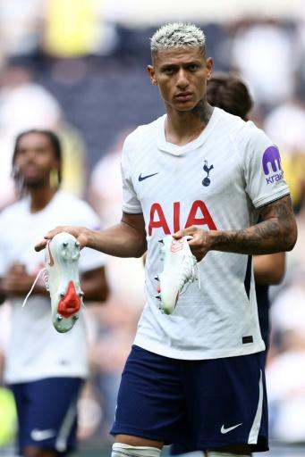 Tottenham não relaciona Richarlison para Copa da Liga Inglesa