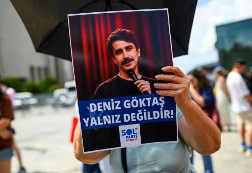 Comedian convicted for Erdogan 'insult' but freed pending appeal