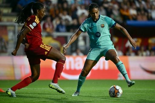 Barcelona lay down marker in Women's Champions League, Arsenal slip up