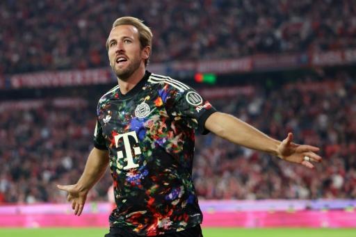 Kane hits Bundesliga century as Bayern rout Union