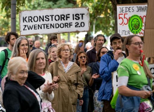 Manifestation contre la construction d'un nouveau centre de données de Google dans la commune de Kronstorf, le 11 septembre 2026 à Linz, en Autriche — Joe Klamar / AFP