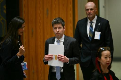 At UN, tech chiefs urge caution in AI development
