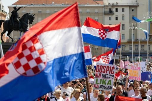 Kroatien: Zehntausende gehen wegen illegaler Giftmülldeponie auf die Straße