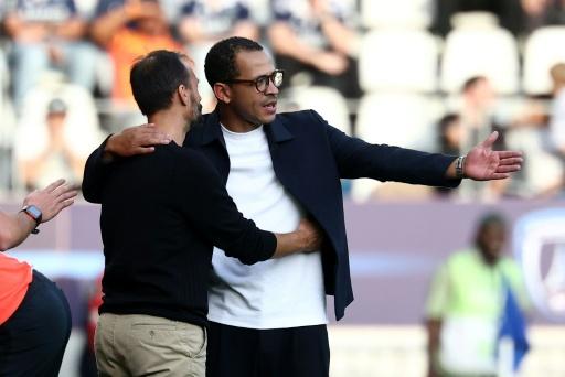 Rosenior abused but guides Paris FC past old club Strasbourg