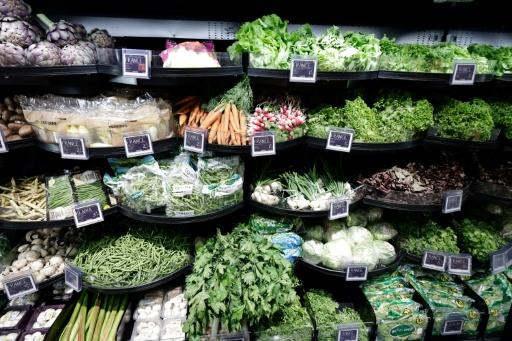 Cet été, ce sont les canicules et sécheresses qui ont durement touché les récoltes, entraînant une forte hausse des prix des produits frais à la rentrée — STEPHANE DE SAKUTIN / AFP