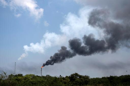 Le Venezuela signe des accords énergétiques avec des multinationales, sous les auspices des Etats-Unis