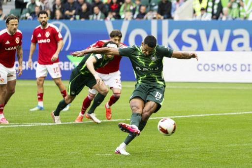 Nach 3:0-Führung: Wolfsburg verschenkt Heimsieg