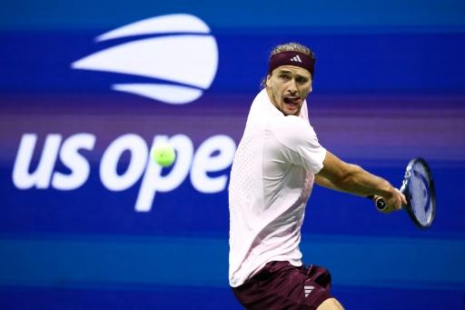 Glatt in drei Sätzen: Zverev stürmt ins Halbfinale