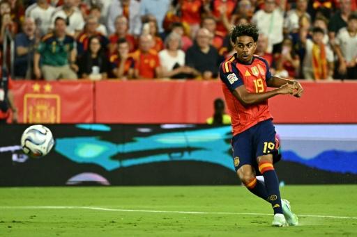 Spain brush aside Croatia in Nations League, England down Czechs