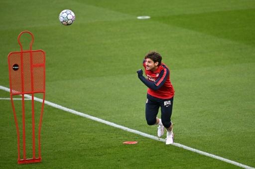 El delantero argentino Julián Álvarez entrena con el Atlético de Madrid el 8 de septiembre de 2026 en el estadio de Anfield, en la ciudad inglesa de Liverpool — Paul Ellis / AFP